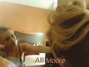 Alli_Moore