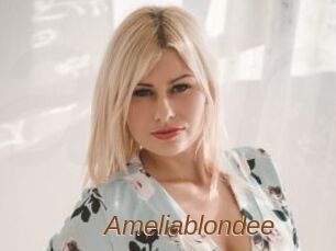 Ameliablondee