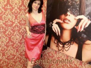 Esmibrunette