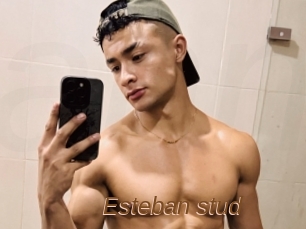 Esteban_stud