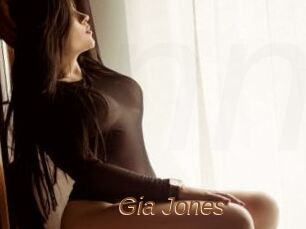 Gia_Jones