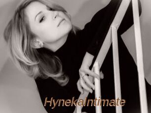 HynekaIntimate