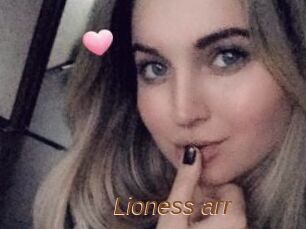 Lioness_arr