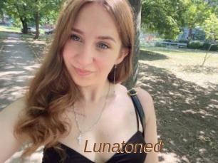 Lunatoned