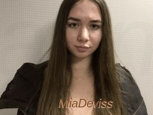 MiaDeviss