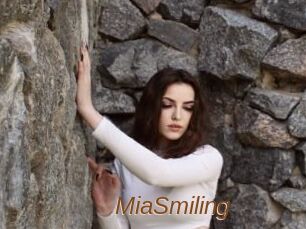 MiaSmiling