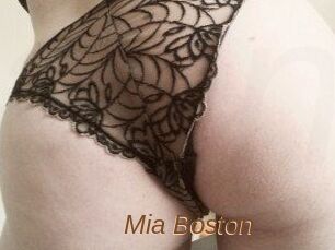 Mia_Boston