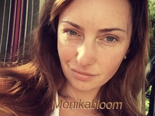 Monikabloom