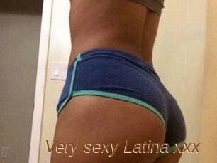 Very_sexy_Latina_xxx